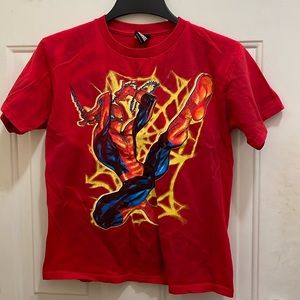 MARVEL,GUC: Boys size L Spider-Man T-shirt; small mark on the front 100%cotton